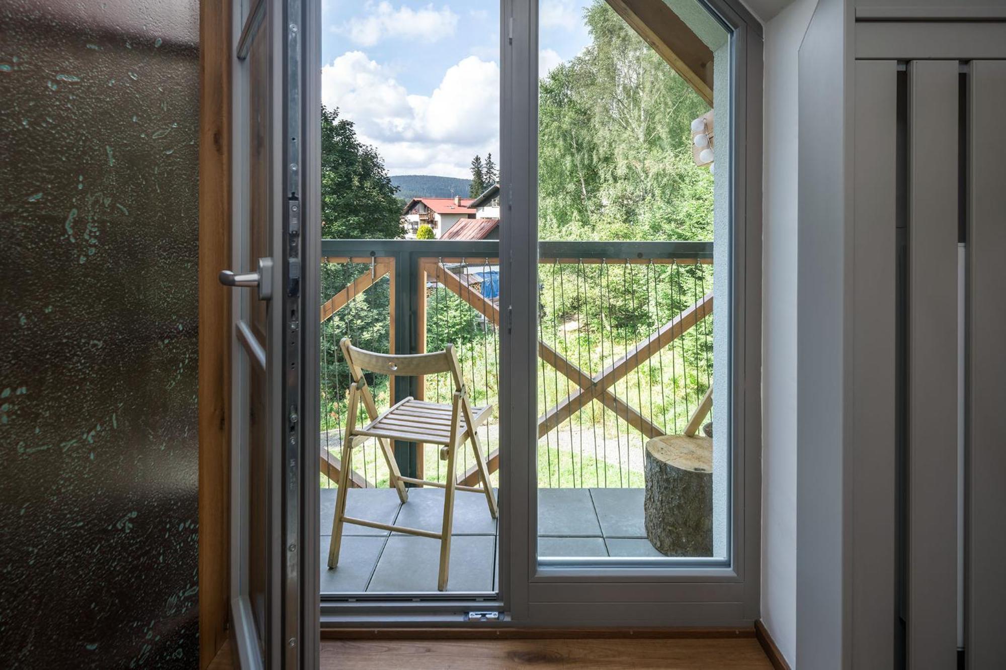 Peaceful, Cozy Designer Mountain Studio Harrachov Luaran gambar